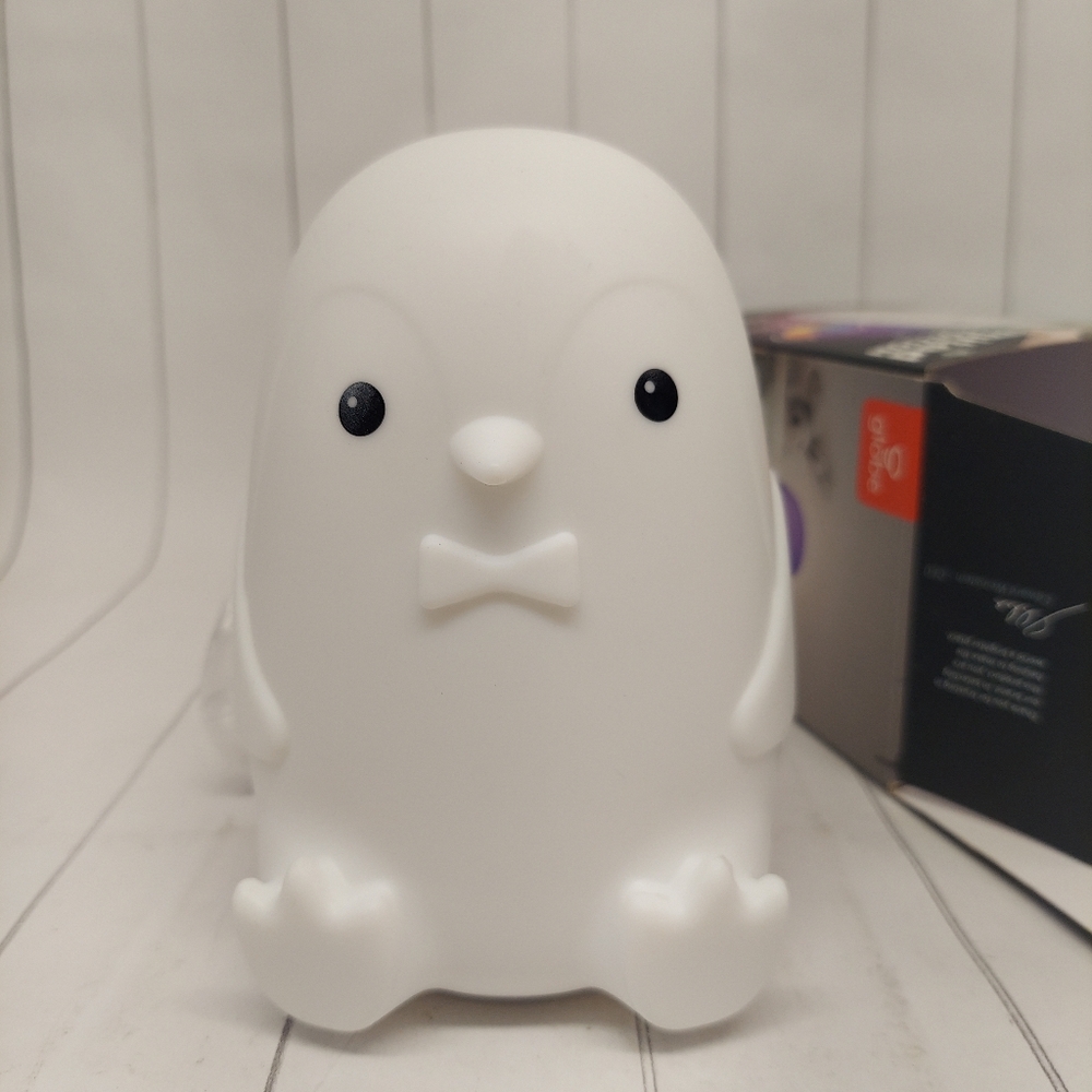 Globe LED Color Changing Lamp Peppy The Penguin